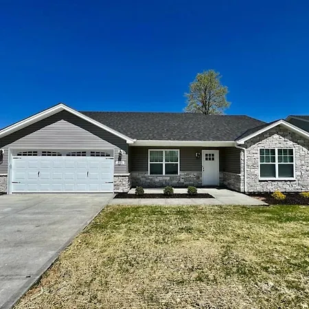 Peaceful, Brand New Ranch Home In Trenton, Oh
